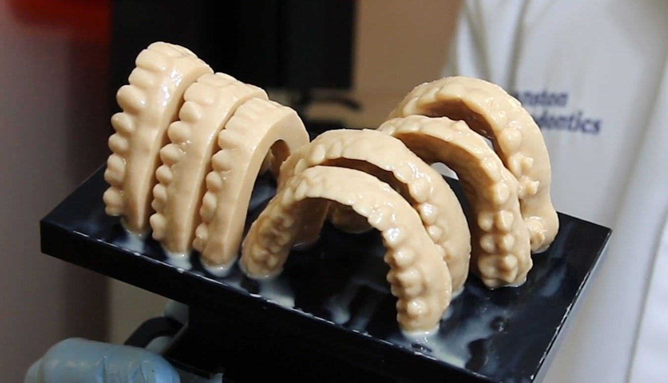Orthodontic Arches 3D Printed Vertical EnvisionTEC Vida